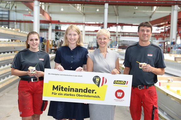 Eisaktion_Haberlander_Hummer.jpg